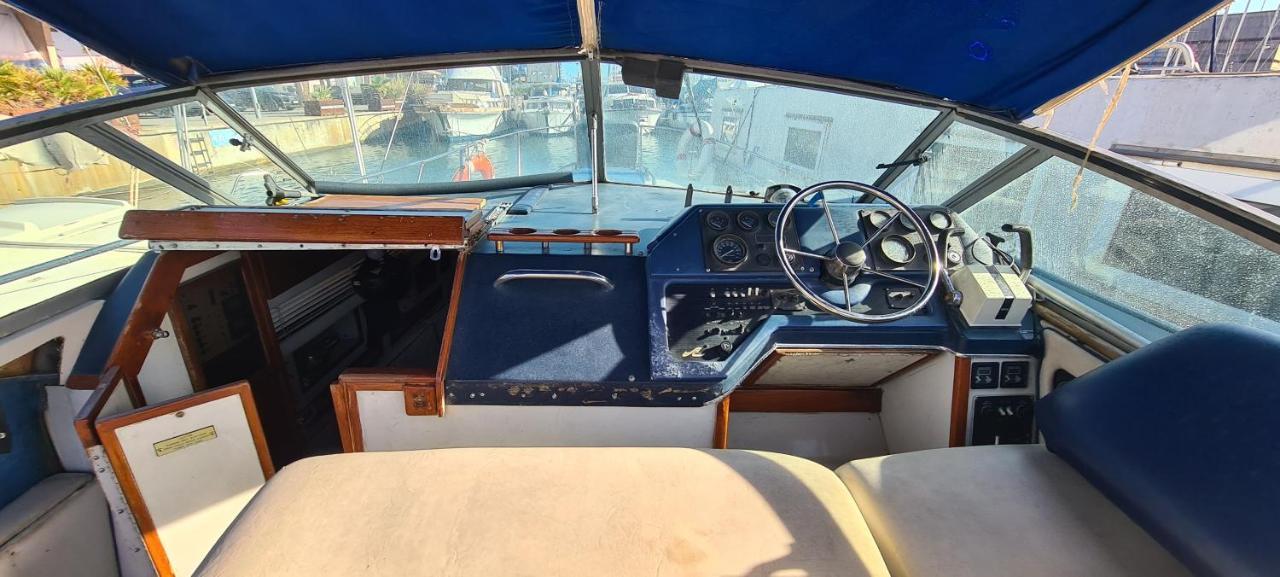 فندق Boat To Sleep In Barcelona سان أدريان دي بيزوس المظهر الخارجي الصورة